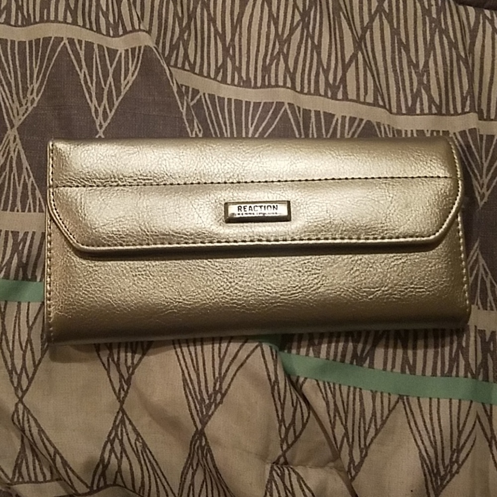 Silver Kenneth Cole wallet